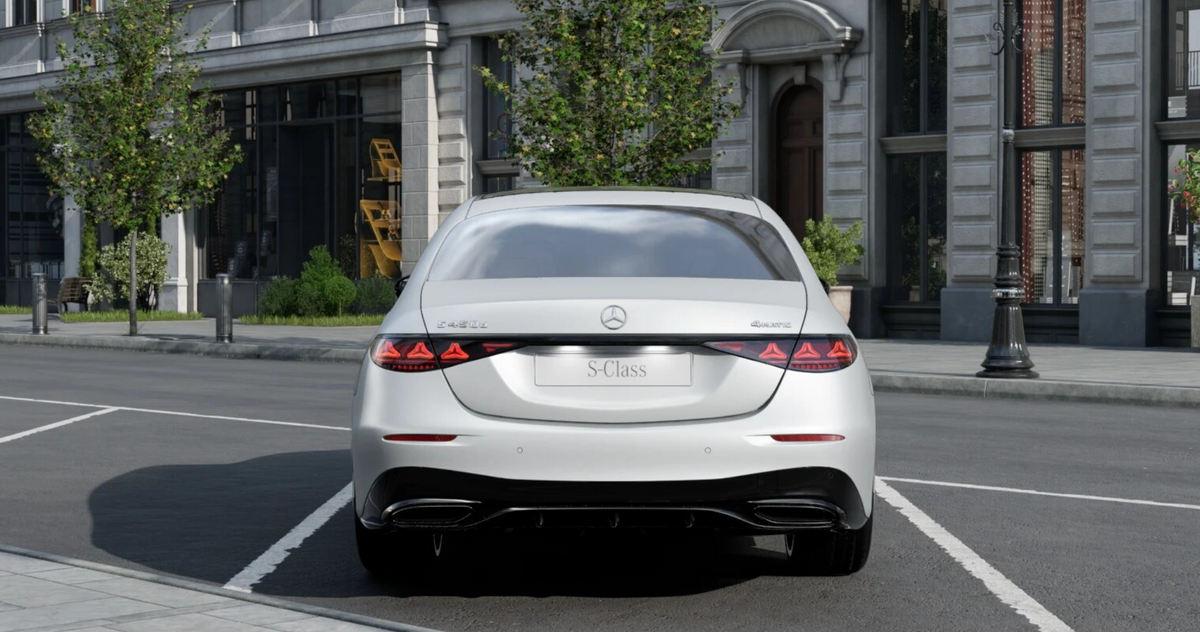 Mercedes-Benz S 450 d 4MATIC Long "140y Launch Edition" | MANUFAKTUR Opalite White Magno | First Class Rear | MBUX Superscreen