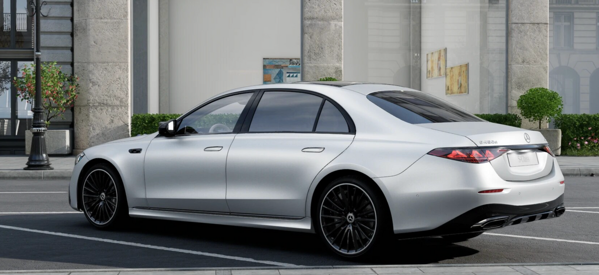 Mercedes-Benz S 450 d 4MATIC Long "140y Launch Edition" | MANUFAKTUR Opalite White Magno | First Class Rear | MBUX Superscreen