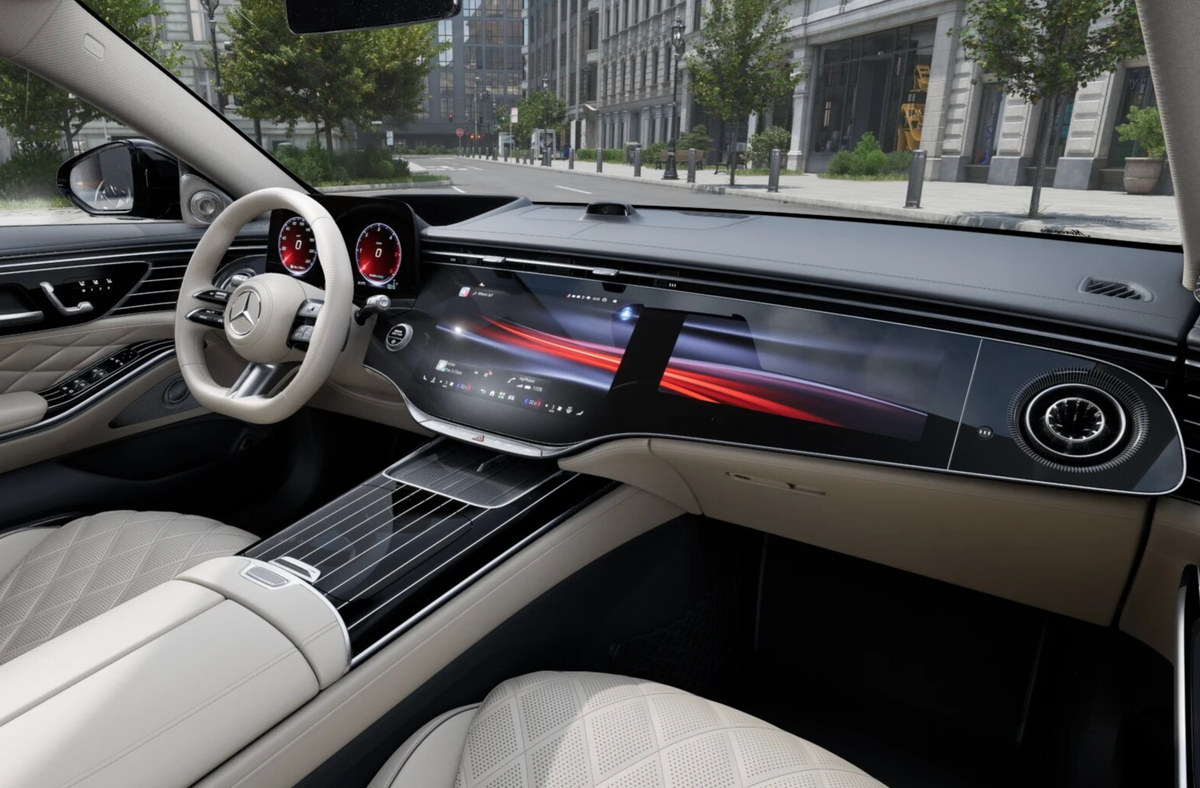 Mercedes-Benz S 450 d 4MATIC Long "140y Launch Edition" | MANUFAKTUR Opalite White Magno | First Class Rear | MBUX Superscreen