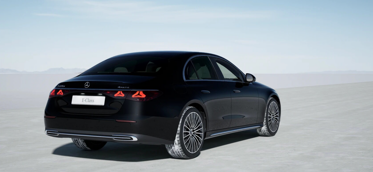 Mercedes-Benz E 220 d 4MATIC Sedan „EXCLUSIVE Premium” | Obsidian Black Metallic | Nappa Neva Grey/Black | Burmester® 4D | AIRMATIC